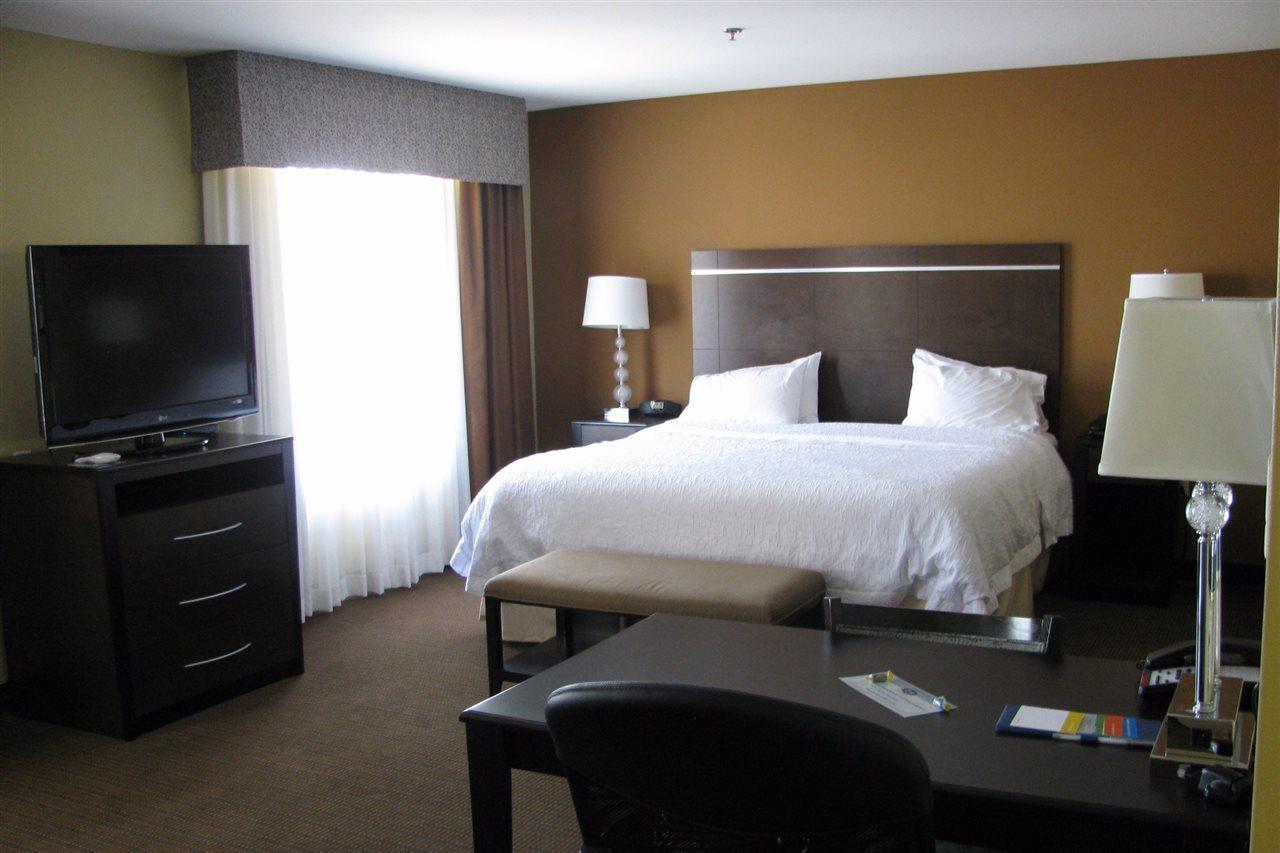 Hampton Inn And Suites Pueblo/North מראה חיצוני תמונה
